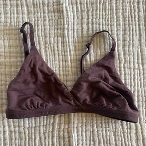 Lululemon bra